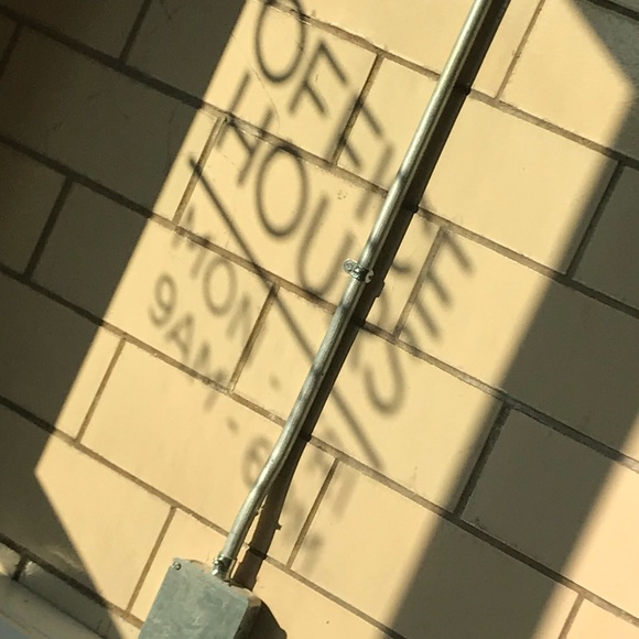 MEET YOUR POSHER - Picture 4 of 9